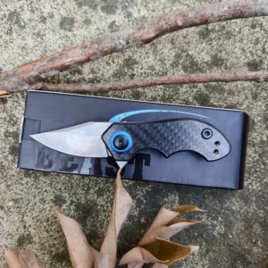 0022 Mini Pocket Knife Lightweight EDC Folding Knife Featuring Ergonomic Handle and Locking Mechanism Practical Cutting Knife